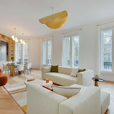 Charming 4br 8p Flat In The Heart Of De * Parigi