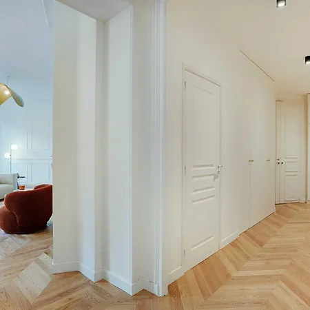 Appartamento Charming 4br 8p Flat In The Heart Of De *